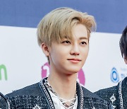 NCT 드림 재민,'훈훈한 손인사' [사진]