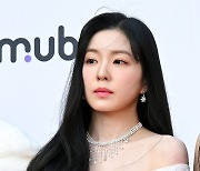 레드벨벳 아이린, '진리의 흑발' [사진]