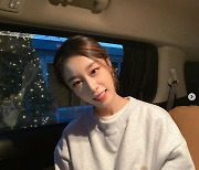 티아라 지연, '신서유기'와 무슨 관계? '묘한이' 맨투맨 입고 메롱~