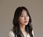 "더 탄탄하게" 신예영, 신곡 발매 2월로 연기