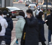 오미크론에 '살얼음판 개학'.."9개반 중 2개반 집으로"