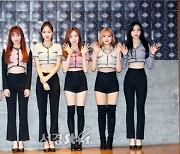 [SE★초점] '해체' 에이프릴, 1년간 억울함 호소해도 지우지 못한 '왕따 논란'