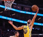 '스플래시 브라더스' 3점슛 11개 합작..NBA 골든스테이트 4연승