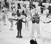 Beijing Olympics Mascots Photo Gallery