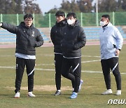 'U-23팀 해산' 황선홍 감독 "정상빈 같은 해외 진출 선수 많이 나와야"