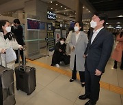 안철수, 연일 가족들의 '지원사격'..李·尹과 차별화