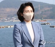 공무원, 이재명 아들 퇴원수속도 심부름?..민주 "허위사실"