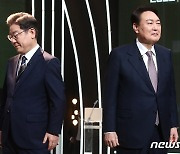 李 "RE100은 재생에너지 100%"..尹 "현실적으로 가능하지 않아"