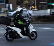 퀵커머스 전쟁 시동.. 배민, 'B마트원'으로 쿠팡이츠에 맞불