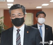 "한·미·일 국방장관 회담 이달 중 화상 개최"-교도통신