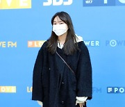 [E포토] 이진아, '포토타임은 어색해'