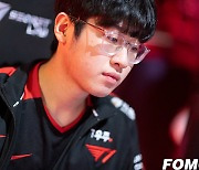 [LCK] T1 '제우스' 최우제 "탑 잔나, 탑의 위상이 바닥으로 떨어지는 것 같다"