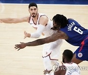 제임스와 중국 비난한 '칸터' 프리덤, NBA 쫓겨나 그리스로?..휴스턴, 트레이드 영입후 방출