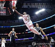 더로전 7G 연속 30점 이상..NBA 시카고, 샌안토니오 꺾고 4연승