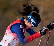 Han and Lee finish 22nd in women's team sprint classic