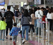 당국, 내일부터 이동량 증가 전망 "자율방역 실천 중요"