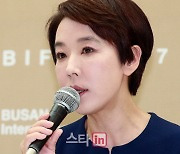 '정이'로 복귀 앞둔 강수연, 의식불명 상태로 치료중[종합]