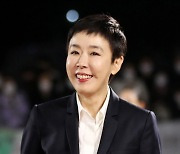 배우 강수연 '심정지'..병원 이송