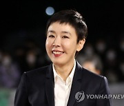 배우 강수연, 심정지 상태로 병원 이송..의식 못 찾아