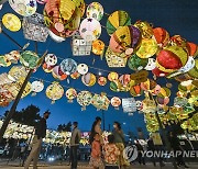 '천 개의 빛, 종이의 숲' 제24회 한지문화제 개막