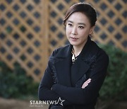 "韓 영화 그 자체" 강수연, 9년만 복귀 앞두고 별세..끝 없는 추모 물결 [종합2]