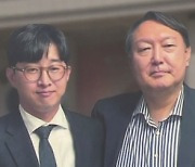 [단독]천안함 생존장병, '국민영웅'으로 尹 취임식 무대 오른다