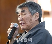 '독재에 저항한 시인' 김지하, 1년 투병 끝 별세..향년 81세