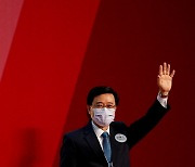'반중시위 강경탄압' 존 리, 홍콩 차기 행정장관 당선