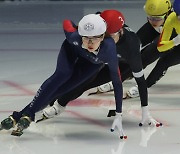 Shim Suk-hee to compete with Korea's national short track team again next season