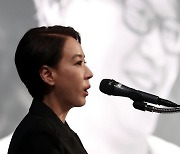 "영화제 안방마님" 먼저 떠난 김지석이 기억하는 강수연