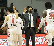 통합우승 1승 남은 SK 전희철 감독 "속공은 승리의 공식"
