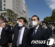 민주당, 尹 대통령 집무실 방문