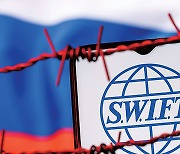 [해외 칼럼] 서방의 러시아 제재, 글로벌 금융 시스템 변화 불러오나