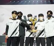 '2022 신한은행 Hey Young 카트라이더 리그 시즌1' 'BLADES 연속 우승 달성
