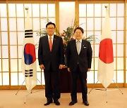 일본 외무장관, 총리 친서 들고 4년 만에 방한.. 한일관계 매듭 풀까