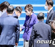 박근혜 전 대통령, 尹 대통령 취임 축하
