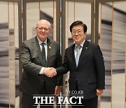 朴 의장, 캐나다 상원의장 만나 "韓 CPTPP 가입 지지해달라"