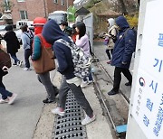 9급 공무원 경쟁률, 21년 만에 '최저'.. 필기 합격 평균연령 29.3세