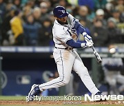 12타점 몰아친 TB 마고-MIL 텔레즈, 양 리그 '이주의 선수' 선정