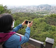 54년만에 열린 청와대 등산로