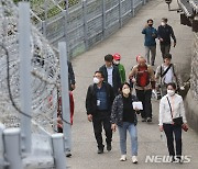 '여기가 청와대 등산로구나'