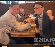 '무소속 출마' 최종환 파주시장-민주 김경일 '후보 단일화' 합의  