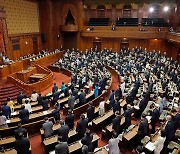 日, 반도체·軍기술 '경제안보법'으로 보호.."中 유출 차단"