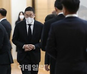 [포토]구광모 LG그룹 회장, 구자학 회장 빈소 조문