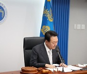 [속보] 대통령실, '北미사일 발사' 국가안보실 점검회의 즉시 개최키로