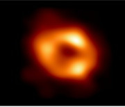 우리 은하에 있는 블랙홀 처음으로 관측 성공(종합)