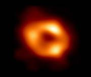 '우리은하 중심 블랙홀' 사진 공개..상대성 이론만으로 입증 가능