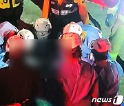 인천 부둣가서 승용차 바다로 추락..40대 운전자 중태