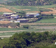 '오미크론 확산' 조용한 북한 마을