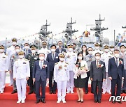 차기 고속정 진수식에 참석한 해군·HJ중공업